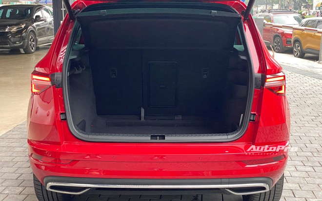 Skoda Karoq 2025 ra mắt Việt Nam: Giá từ hơn 1 tỷ đồng, có bản thể thao, thêm ADAS và nhiều công nghệ khác cạnh tranh CX-5- Ảnh 15. Skoda Karoq 2025 ra mắt Việt Nam: Giá từ hơn 1 tỷ đồng, có bản thể thao, thêm ADAS và nhiều công nghệ khác cạnh tranh CX-5- Ảnh 15.