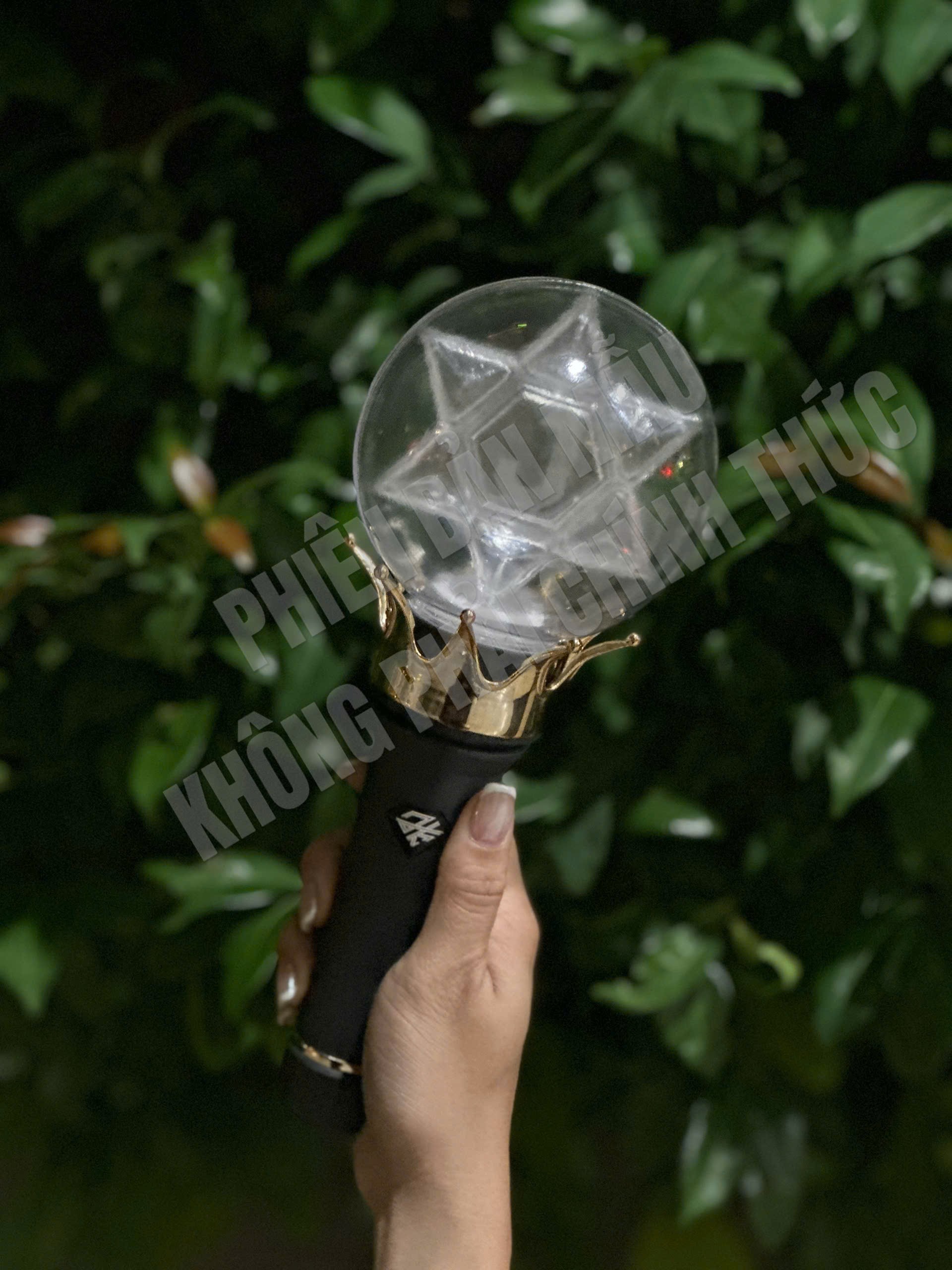 Bị đưa tin vụ lightstick, phía Jack đáp trả: 'Không hiểu con số thu về 3,6 tỷ đồng ở đâu ra'- Ảnh 1. Bị đưa tin vụ lightstick, phía Jack đáp trả: 'Không hiểu con số thu về 3,6 tỷ đồng ở đâu ra'- Ảnh 1.