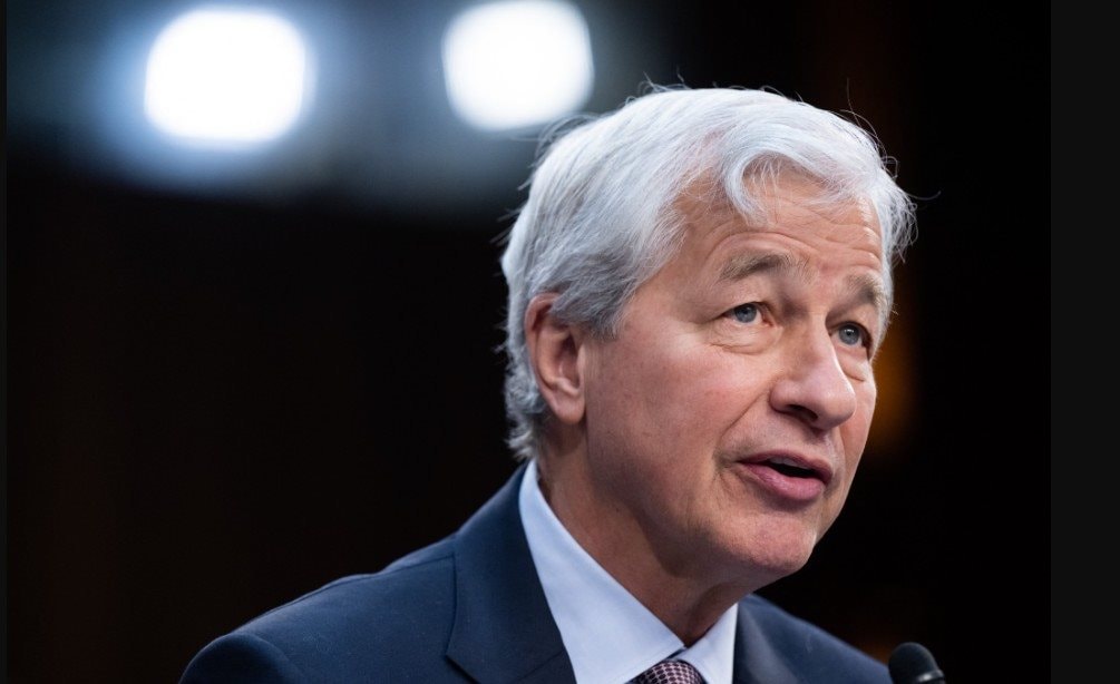 Nghệ thuật ‘cảnh báo khủng hoảng’ của Jamie Dimon giúp JPMorgan Chase lãi 58 tỷ USD, vô địch toàn ngành nhưng lại khiến nhà đầu tư ‘khóc ròng’- Ảnh 3. Nghệ thuật ‘cảnh báo khủng hoảng’ của Jamie Dimon giúp JPMorgan Chase lãi 58 tỷ USD, vô địch toàn ngành nhưng lại khiến nhà đầu tư ‘khóc ròng’- Ảnh 3.
