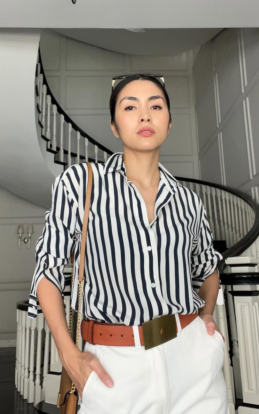 Mặc đồ họa tiết điệu nghệ như Tăng Thanh Hà: Vẻ ngoài rất nổi bật nhưng cũng đầy sang trọng- Ảnh 4. Mặc đồ họa tiết điệu nghệ như Tăng Thanh Hà: Vẻ ngoài rất nổi bật nhưng cũng đầy sang trọng- Ảnh 4.
