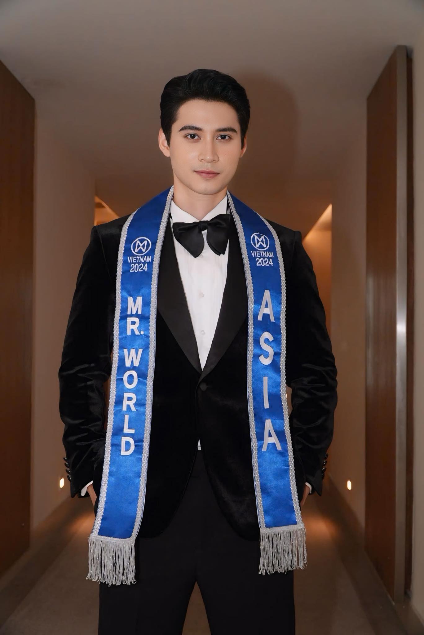Trực tiếp Chung kết Miss World 2025: Hoa hậu Ý Nhi dừng chân trước top 20, biểu cảm trên sân khấu gây chú ý- Ảnh 22. Trực tiếp Chung kết Miss World 2025: Hoa hậu Ý Nhi dừng chân trước top 20, biểu cảm trên sân khấu gây chú ý- Ảnh 22.