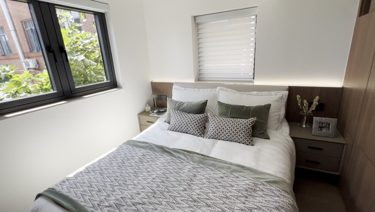6 thành viên sống chen chúc trong căn nhà 20m²: Muốn leo cầu thang phải cúi người khom lưng, nhìn thôi đã muốn nghẹt thở!- Ảnh 10. 6 thành viên sống chen chúc trong căn nhà 20m²: Muốn leo cầu thang phải cúi người khom lưng, nhìn thôi đã muốn nghẹt thở!- Ảnh 10.