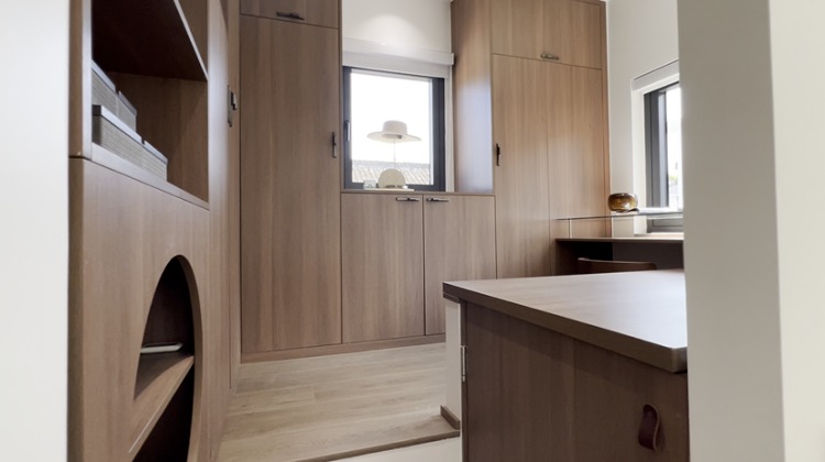 6 thành viên sống chen chúc trong căn nhà 20m²: Muốn leo cầu thang phải cúi người khom lưng, nhìn thôi đã muốn nghẹt thở!- Ảnh 9. 6 thành viên sống chen chúc trong căn nhà 20m²: Muốn leo cầu thang phải cúi người khom lưng, nhìn thôi đã muốn nghẹt thở!- Ảnh 9.