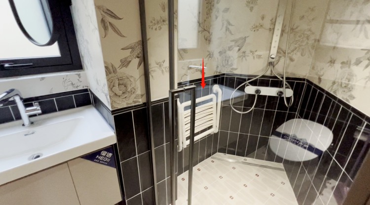 6 thành viên sống chen chúc trong căn nhà 20m²: Muốn leo cầu thang phải cúi người khom lưng, nhìn thôi đã muốn nghẹt thở!- Ảnh 6. 6 thành viên sống chen chúc trong căn nhà 20m²: Muốn leo cầu thang phải cúi người khom lưng, nhìn thôi đã muốn nghẹt thở!- Ảnh 6.