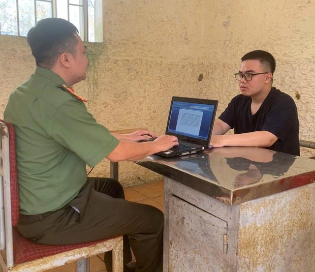 Bắt tạm giam sinh viên tài năng Trần Quang Huy- Ảnh 1. Bắt tạm giam sinh viên tài năng Trần Quang Huy- Ảnh 1.