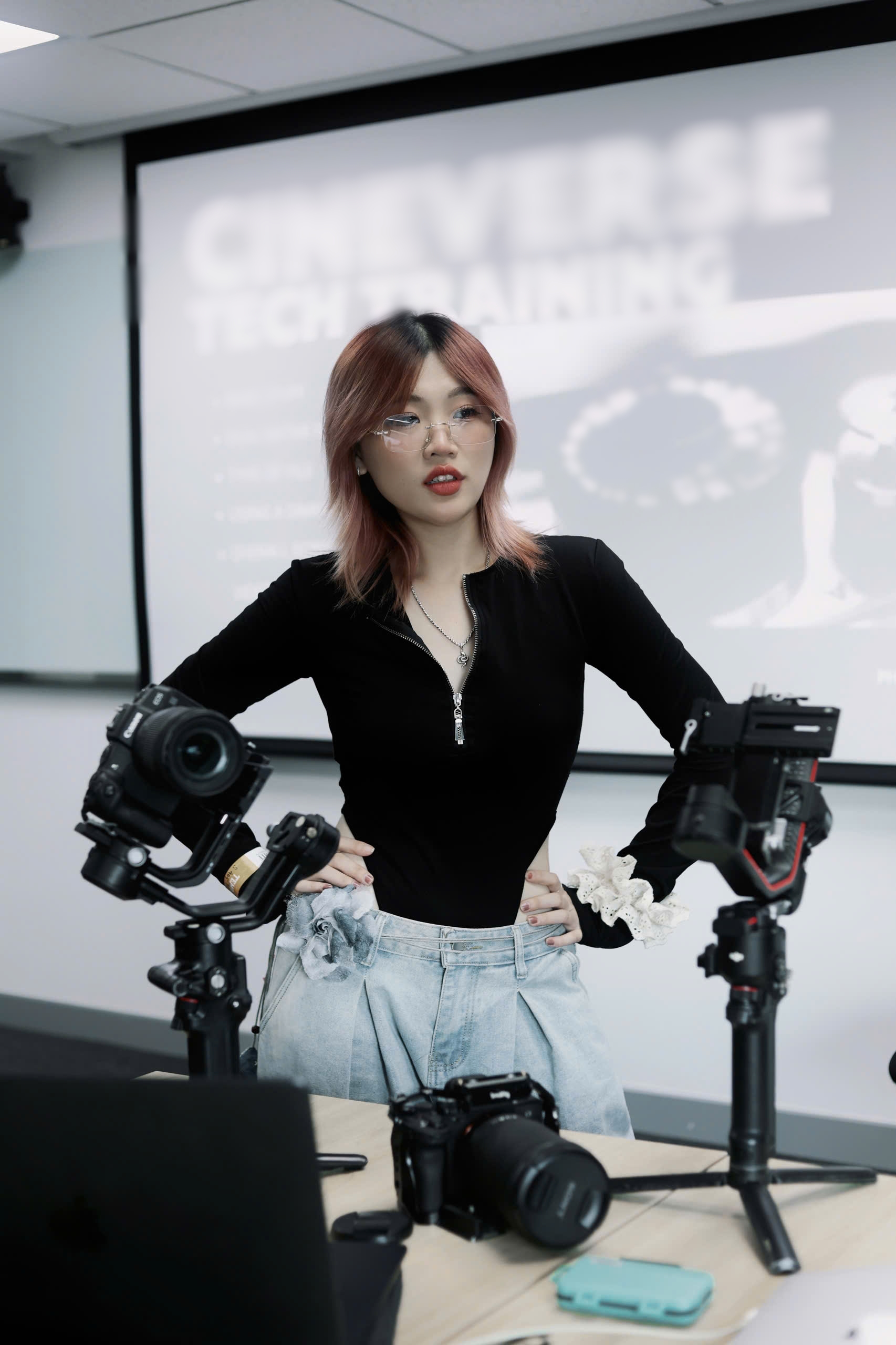 Kiếm 5 triệu/ngày khi làm photo cá nhân cho học sinh nhà giàu: Yêu cầu cao, dịch vụ từ A đến Á- Ảnh 7. Kiếm 5 triệu/ngày khi làm photo cá nhân cho học sinh nhà giàu: Yêu cầu cao, dịch vụ từ A đến Á- Ảnh 7.