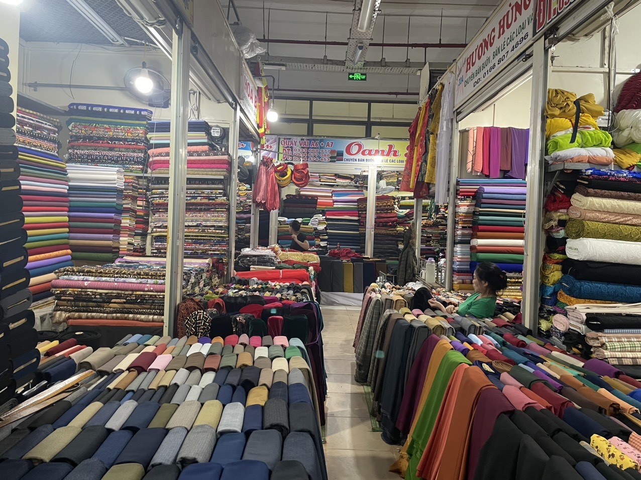 Nghệ An: Chợ ế ẩm, nhiều tiểu thương lo 