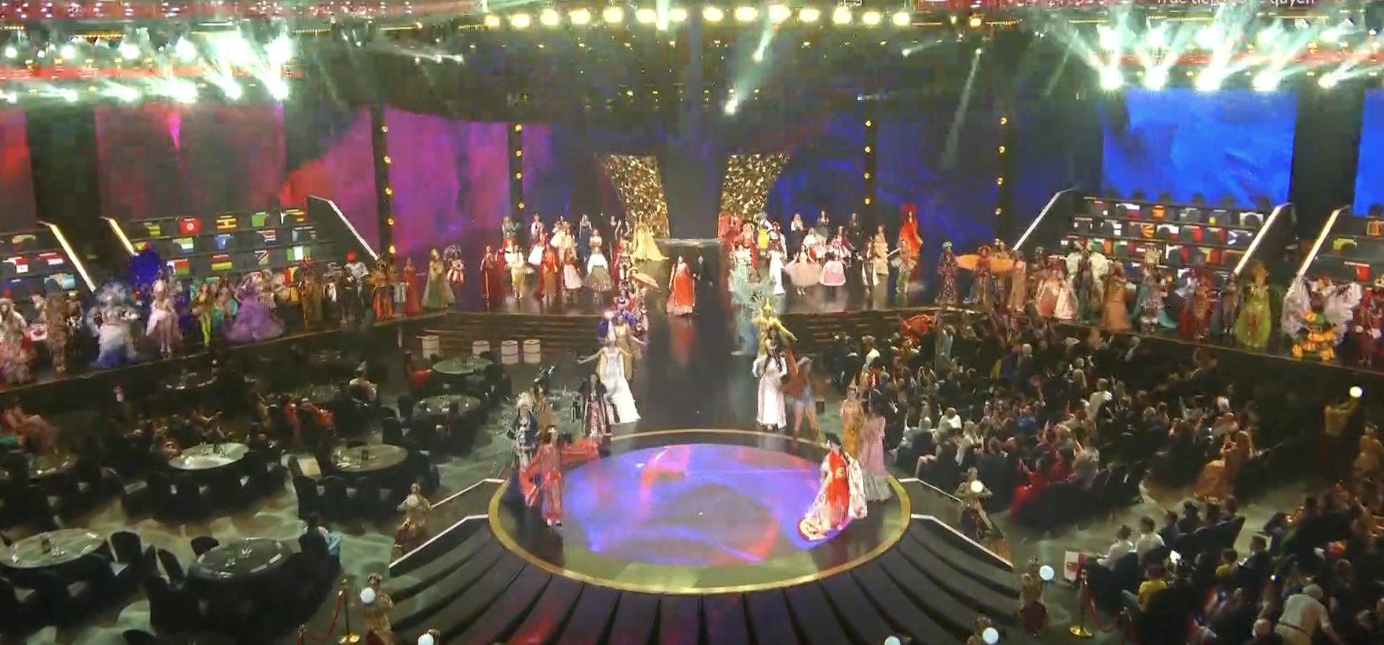 Trực tiếp Chung kết Miss World 2025: Hoa hậu Ý Nhi dừng chân trước top 20, biểu cảm trên sân khấu gây chú ý- Ảnh 14. Trực tiếp Chung kết Miss World 2025: Hoa hậu Ý Nhi dừng chân trước top 20, biểu cảm trên sân khấu gây chú ý- Ảnh 14.