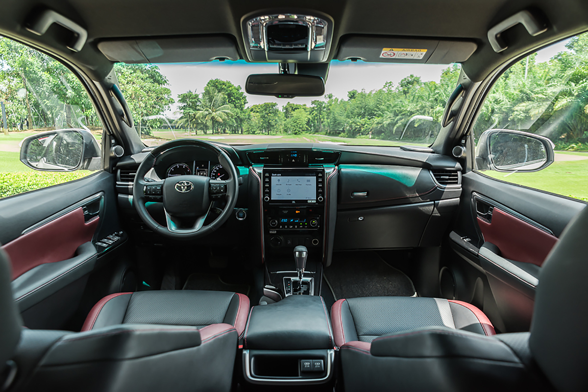 Hơn 1 tỷ đồng không mua Skoda Karoq mua xe gì: Từ CUV đến SUV, từ xe Nhật đến xe Mỹ- Ảnh 8. Hơn 1 tỷ đồng không mua Skoda Karoq mua xe gì: Từ CUV đến SUV, từ xe Nhật đến xe Mỹ- Ảnh 8.