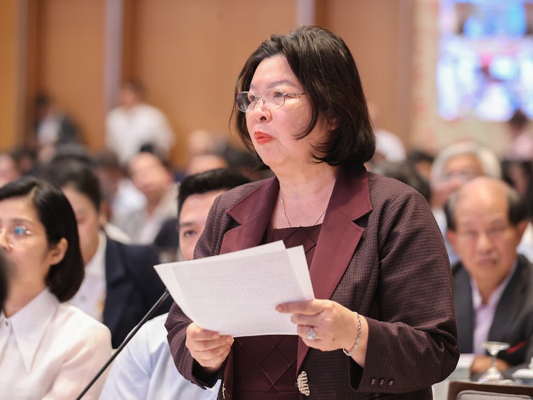 TỔNG THUẬT: Tọa đàm của Thủ tướng Chính phủ với doanh nghiệp về phát triển kinh tế tư nhân- Ảnh 20. TỔNG THUẬT: Tọa đàm của Thủ tướng Chính phủ với doanh nghiệp về phát triển kinh tế tư nhân- Ảnh 20.