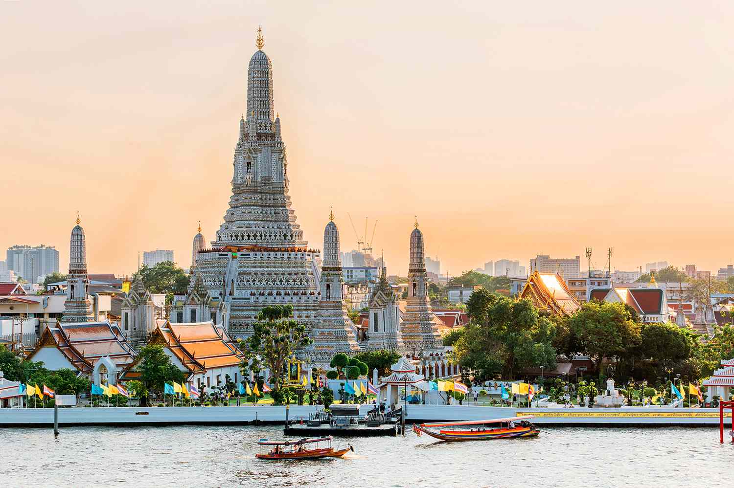 Kinh tế Thái Lan đang rơi vào "tình trạng khó khăn nhất 40 năm"- Ảnh 1. Kinh tế Thái Lan đang rơi vào "tình trạng khó khăn nhất 40 năm"- Ảnh 1.