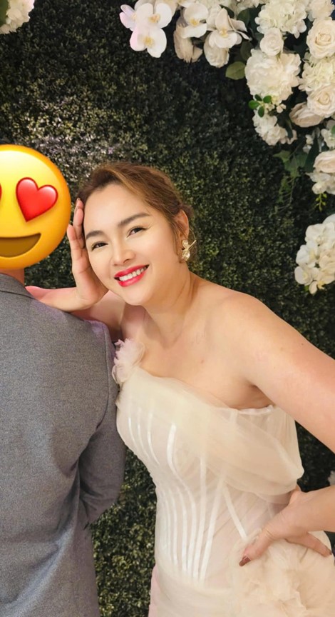 Nàng hậu nghiện con: Làm mẹ đơn thân của 5 nhóc tỳ, bí mật kết hôn ở Mỹ- Ảnh 7. Nàng hậu nghiện con: Làm mẹ đơn thân của 5 nhóc tỳ, bí mật kết hôn ở Mỹ- Ảnh 7.
