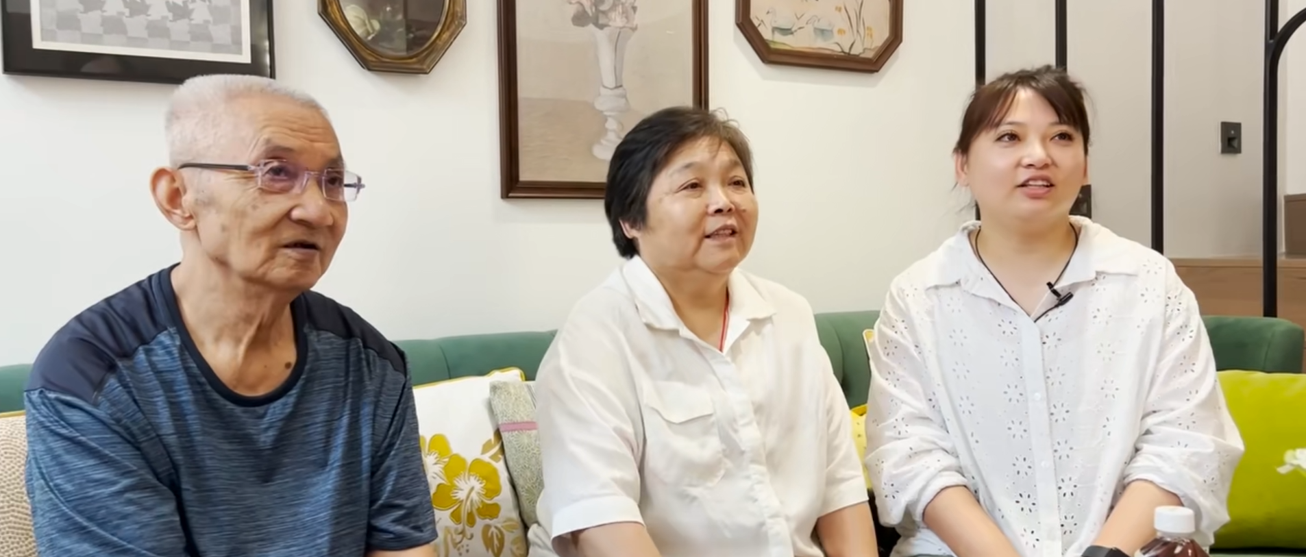 6 thành viên sống chen chúc trong căn nhà 20m²: Muốn leo cầu thang phải cúi người khom lưng, nhìn thôi đã muốn nghẹt thở!- Ảnh 3. 6 thành viên sống chen chúc trong căn nhà 20m²: Muốn leo cầu thang phải cúi người khom lưng, nhìn thôi đã muốn nghẹt thở!- Ảnh 3.