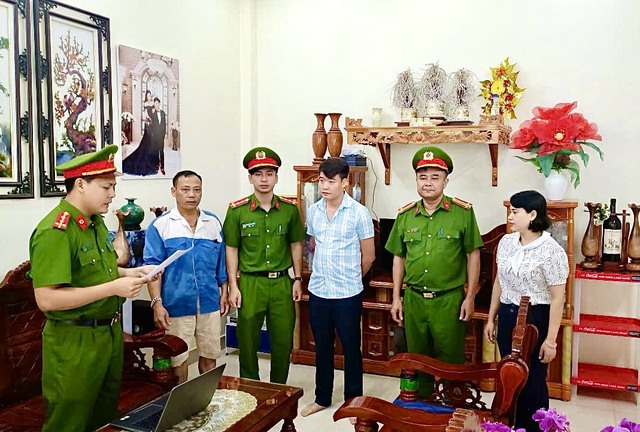 Bắt tạm giam, khám xét chỗ ở và nơi làm việc của ông Lê Quang Hải- Ảnh 1. Bắt tạm giam, khám xét chỗ ở và nơi làm việc của ông Lê Quang Hải- Ảnh 1.