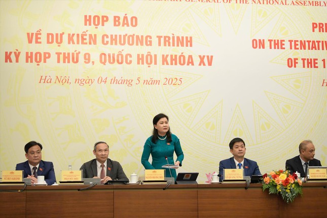 Kỳ họp thứ 9, Quốc hội khóa XV: Sửa đổi Hiến pháp, quyết định sắp xếp cấp tỉnh- Ảnh 1. Kỳ họp thứ 9, Quốc hội khóa XV: Sửa đổi Hiến pháp, quyết định sắp xếp cấp tỉnh- Ảnh 1.