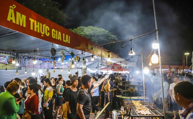 Vì sao du khách thích thú du lịch đến Bình Định?- Ảnh 2. Vì sao du khách thích thú du lịch đến Bình Định?- Ảnh 2.