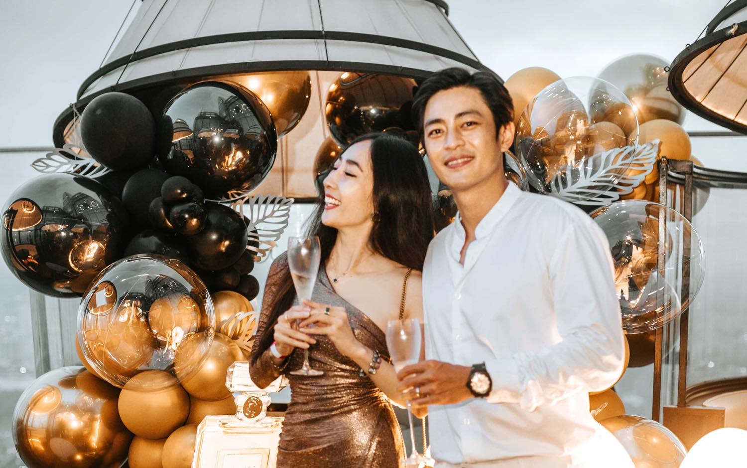 Nam nghệ sĩ 39 tuổi điển trai, "gây sốt": Cưới vợ đẹp nhưng không công khai rộng rãi, đời tư bí ẩn- Ảnh 6. Nam nghệ sĩ 39 tuổi điển trai, "gây sốt": Cưới vợ đẹp nhưng không công khai rộng rãi, đời tư bí ẩn- Ảnh 6.