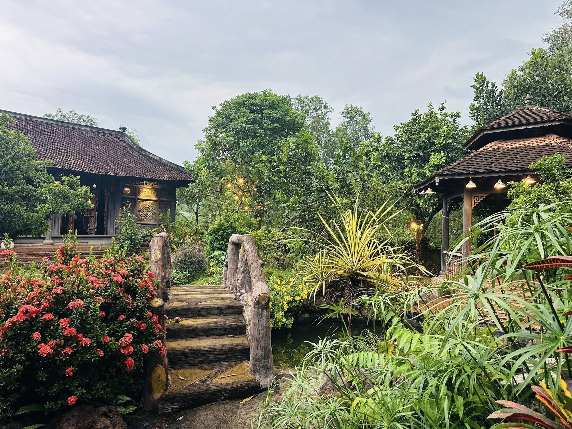 Nam nghệ sĩ phải rời biệt phủ 100 tỷ, rộng 1.600m2 ở Đồng Nai, được nhiều đại gia hỏi mua- Ảnh 4. Nam nghệ sĩ phải rời biệt phủ 100 tỷ, rộng 1.600m2 ở Đồng Nai, được nhiều đại gia hỏi mua- Ảnh 4.