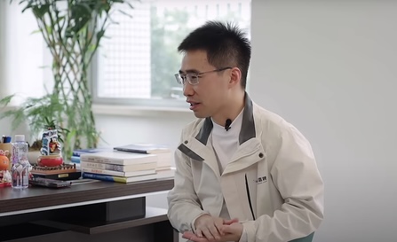 Chàng trai nông thôn nghèo ‘tới phát hờn’ và thương vụ đầu tư hơn 350 tỷ đồng: Xuất thân không quyết định đích đến!- Ảnh 2. Chàng trai nông thôn nghèo ‘tới phát hờn’ và thương vụ đầu tư hơn 350 tỷ đồng: Xuất thân không quyết định đích đến!- Ảnh 2.