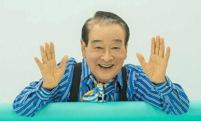 'Ông nội quốc dân' Lee Soon-jae sức khỏe suy yếu, đi lại khó khăn- Ảnh 2. 'Ông nội quốc dân' Lee Soon-jae sức khỏe suy yếu, đi lại khó khăn- Ảnh 2.