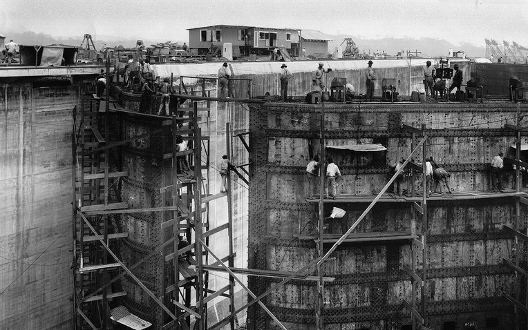 Ngày này năm 1904: Một công trình ra đời để “nhấc” cả tàu biển lên núi rồi thả xuống đại dương- Ảnh 1. Ngày này năm 1904: Một công trình ra đời để “nhấc” cả tàu biển lên núi rồi thả xuống đại dương- Ảnh 1.