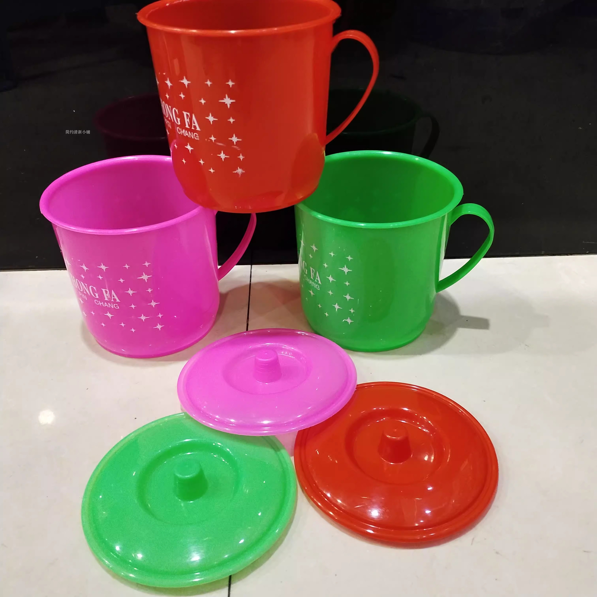 Cảnh báo: 4 loại cốc bạn tin dùng hàng ngày là Cảnh báo: 4 loại cốc bạn tin dùng hàng ngày là