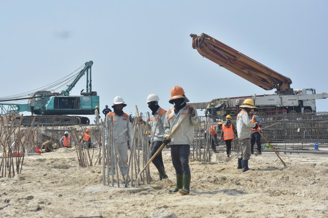 Hai dự án 20 nghìn tỉ đồng - động lực phát triển của Quảng Trị- Ảnh 11. Hai dự án 20 nghìn tỉ đồng - động lực phát triển của Quảng Trị- Ảnh 11.