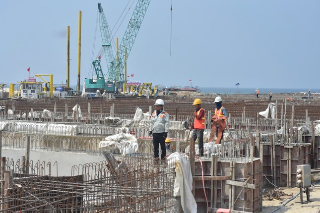 Hai dự án 20 nghìn tỉ đồng - động lực phát triển của Quảng Trị- Ảnh 8. Hai dự án 20 nghìn tỉ đồng - động lực phát triển của Quảng Trị- Ảnh 8.