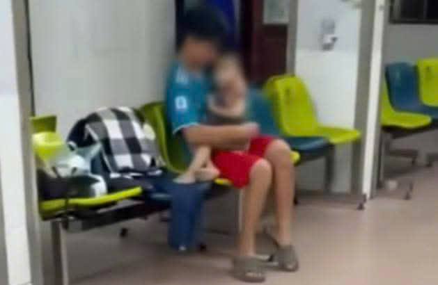 Vụ bác sĩ bị "tố" đòi đóng đủ tiền mới cấp cứu cho bệnh nhân, Bệnh viện Đa khoa tỉnh Nam Định nói gì?- Ảnh 1.