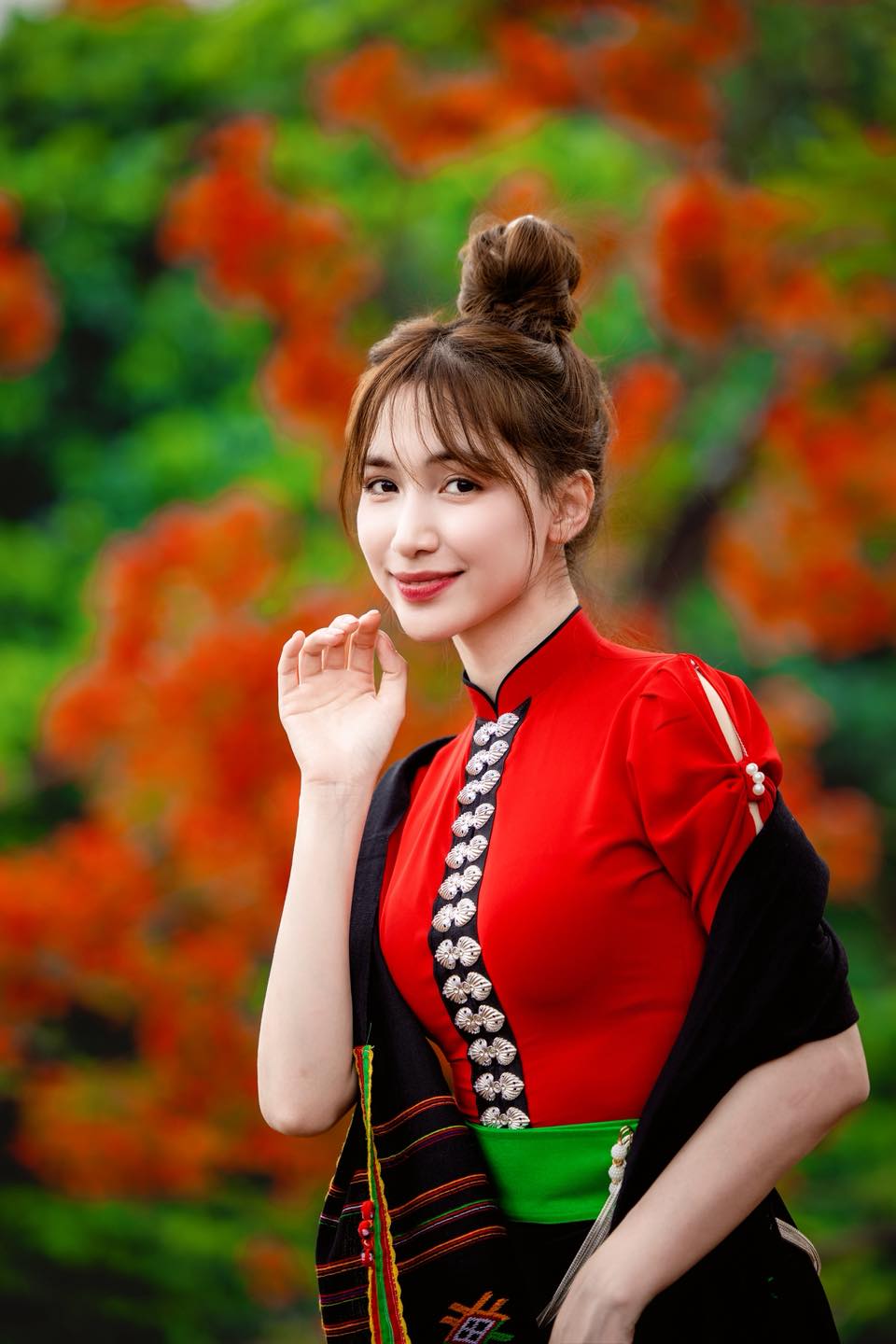 Đoạn video 1 phút 48 giây nổi da gà về Hoà Minzy- Ảnh 1. Đoạn video 1 phút 48 giây nổi da gà về Hoà Minzy- Ảnh 1.