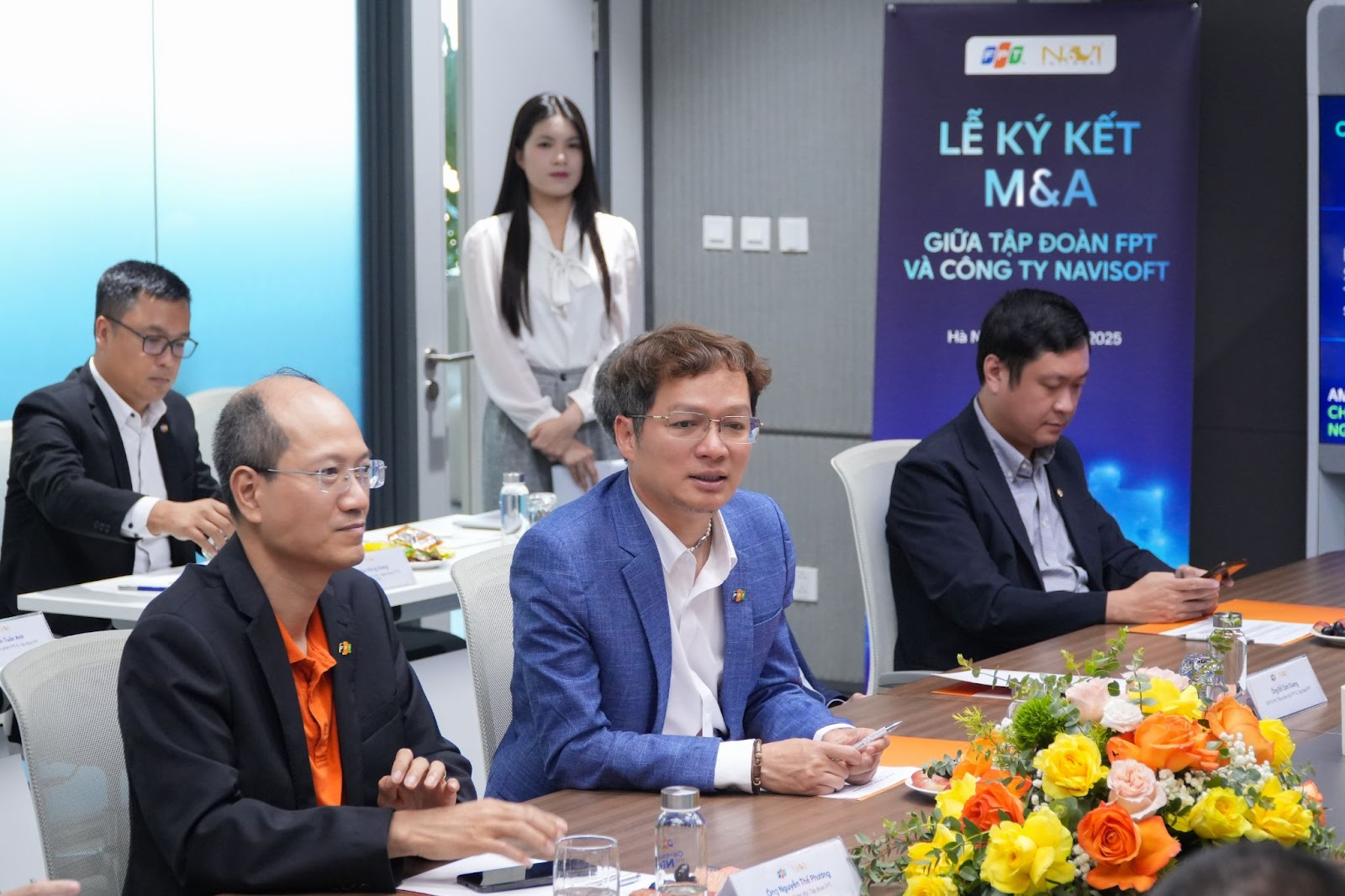 FPT công bố đầu tư vào Navisoft, thúc đẩy chuyển đổi số mạnh mẽ ngành chứng khoán và các sàn giao dịch mới- Ảnh 2. FPT công bố đầu tư vào Navisoft, thúc đẩy chuyển đổi số mạnh mẽ ngành chứng khoán và các sàn giao dịch mới- Ảnh 2.