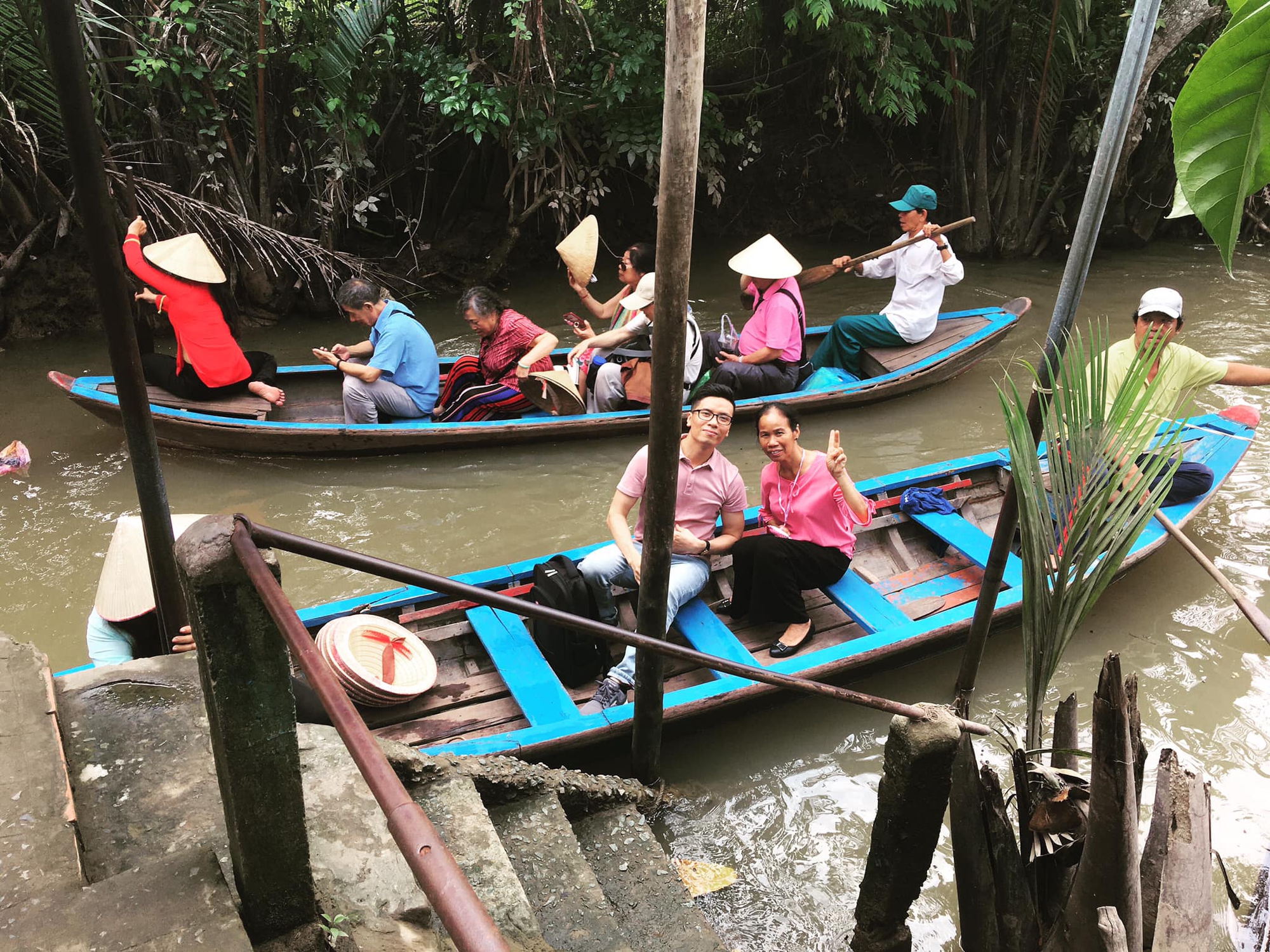 Gà luộc, bánh chưng và cả tăm xỉa răng: Chuyến du lịch Phú Quốc viral cõi mạng của một bà mẹ “made in Viet Nam”- Ảnh 13. Gà luộc, bánh chưng và cả tăm xỉa răng: Chuyến du lịch Phú Quốc viral cõi mạng của một bà mẹ “made in Viet Nam”- Ảnh 13.
