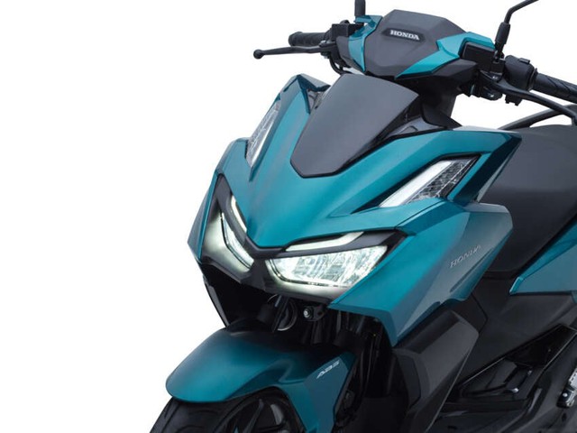 Honda có xe ga thể thao tem màu mới cực đẹp, một phiên bản sắp về Việt Nam, giá bán gây bất ngờ- Ảnh 2. Honda có xe ga thể thao tem màu mới cực đẹp, một phiên bản sắp về Việt Nam, giá bán gây bất ngờ- Ảnh 2.