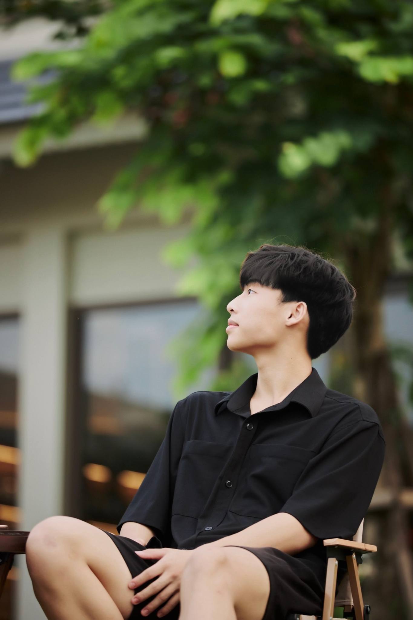 Nam sinh Olympia về Nhì nhưng chiếm trọn spotlight vì vẻ ngoài chuẩn "crush quốc dân", đã đẹp trai còn chơi bóng rổ giỏi: Nhìn profile mới choáng!- Ảnh 7. Nam sinh Olympia về Nhì nhưng chiếm trọn spotlight vì vẻ ngoài chuẩn "crush quốc dân", đã đẹp trai còn chơi bóng rổ giỏi: Nhìn profile mới choáng!- Ảnh 7.