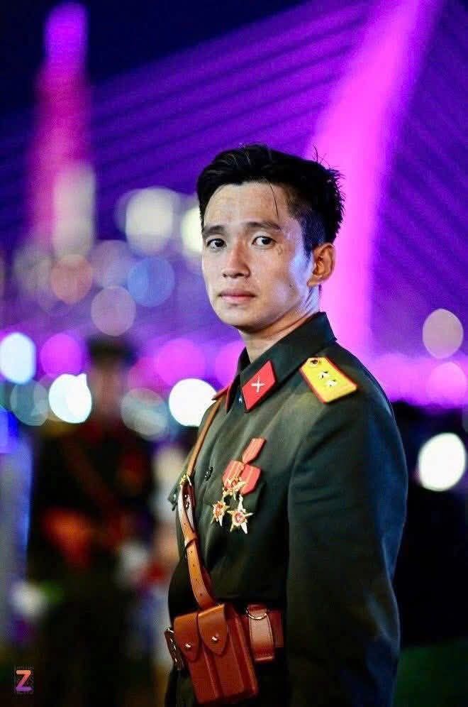 Lê Hoàng Hiệp vẫn cực hot dù đã hết Lê Hoàng Hiệp vẫn cực hot dù đã hết