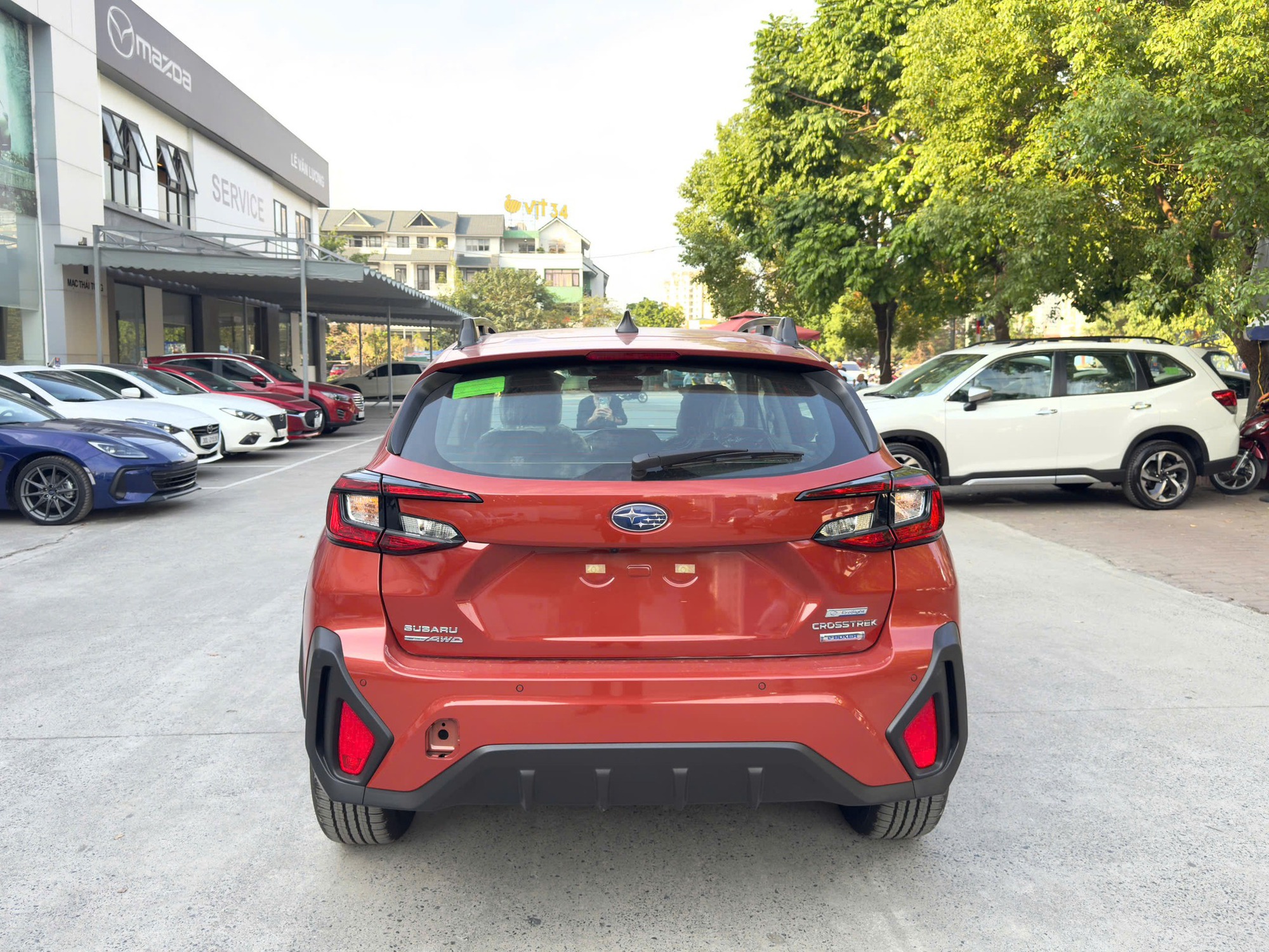 Subaru Crosstrek giảm tới 139 triệu đồng tại đại lý: Bản hybrid giảm nhiều nhất nhưng vẫn đắt ngang Santa Fe tầm trung- Ảnh 4. Subaru Crosstrek giảm tới 139 triệu đồng tại đại lý: Bản hybrid giảm nhiều nhất nhưng vẫn đắt ngang Santa Fe tầm trung- Ảnh 4.