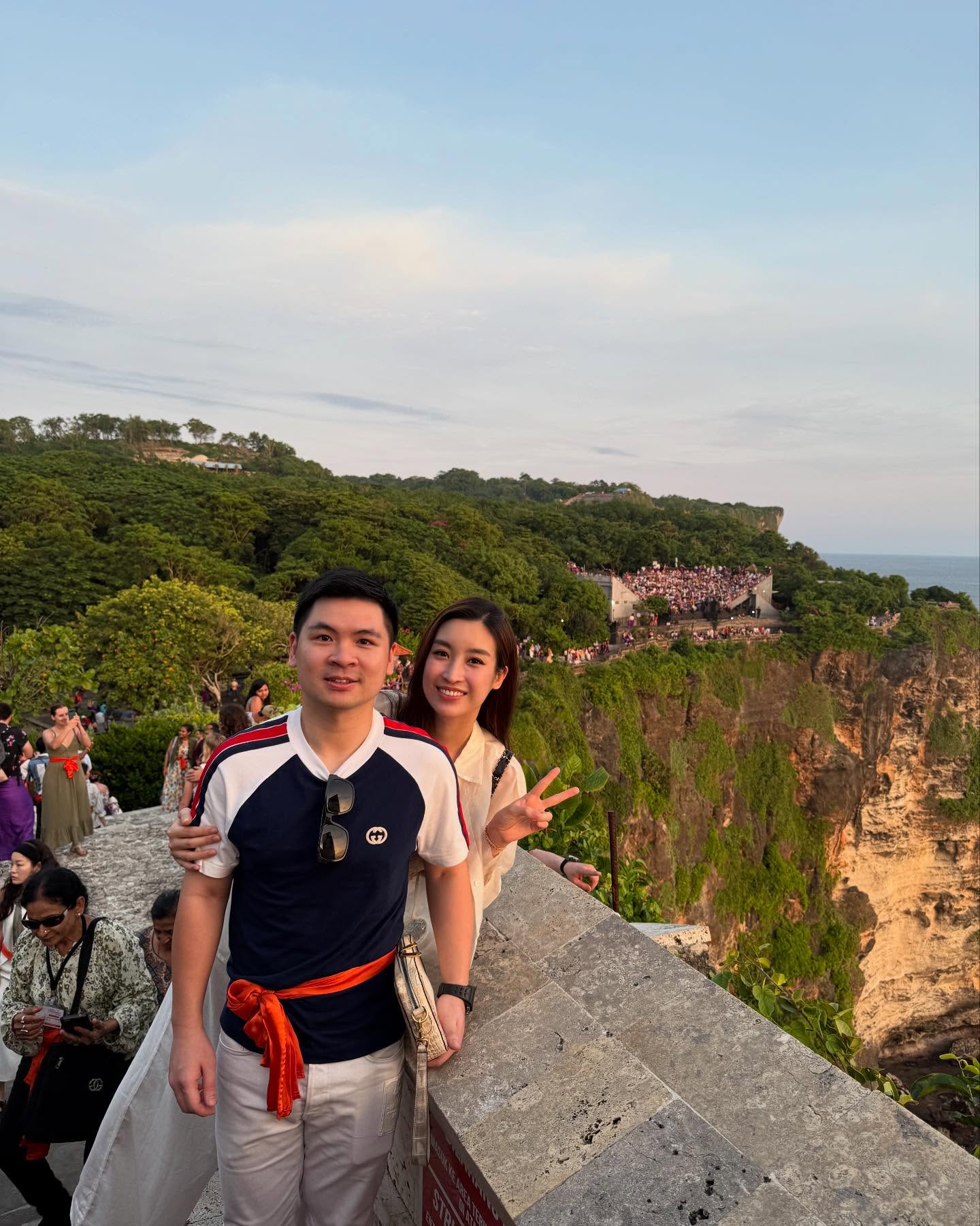 Chủ tịch Hà Nội FC tung ảnh chưa chỉnh sửa cùng Đỗ Mỹ Linh lên mạng, Chủ tịch Hà Nội FC tung ảnh chưa chỉnh sửa cùng Đỗ Mỹ Linh lên mạng,
