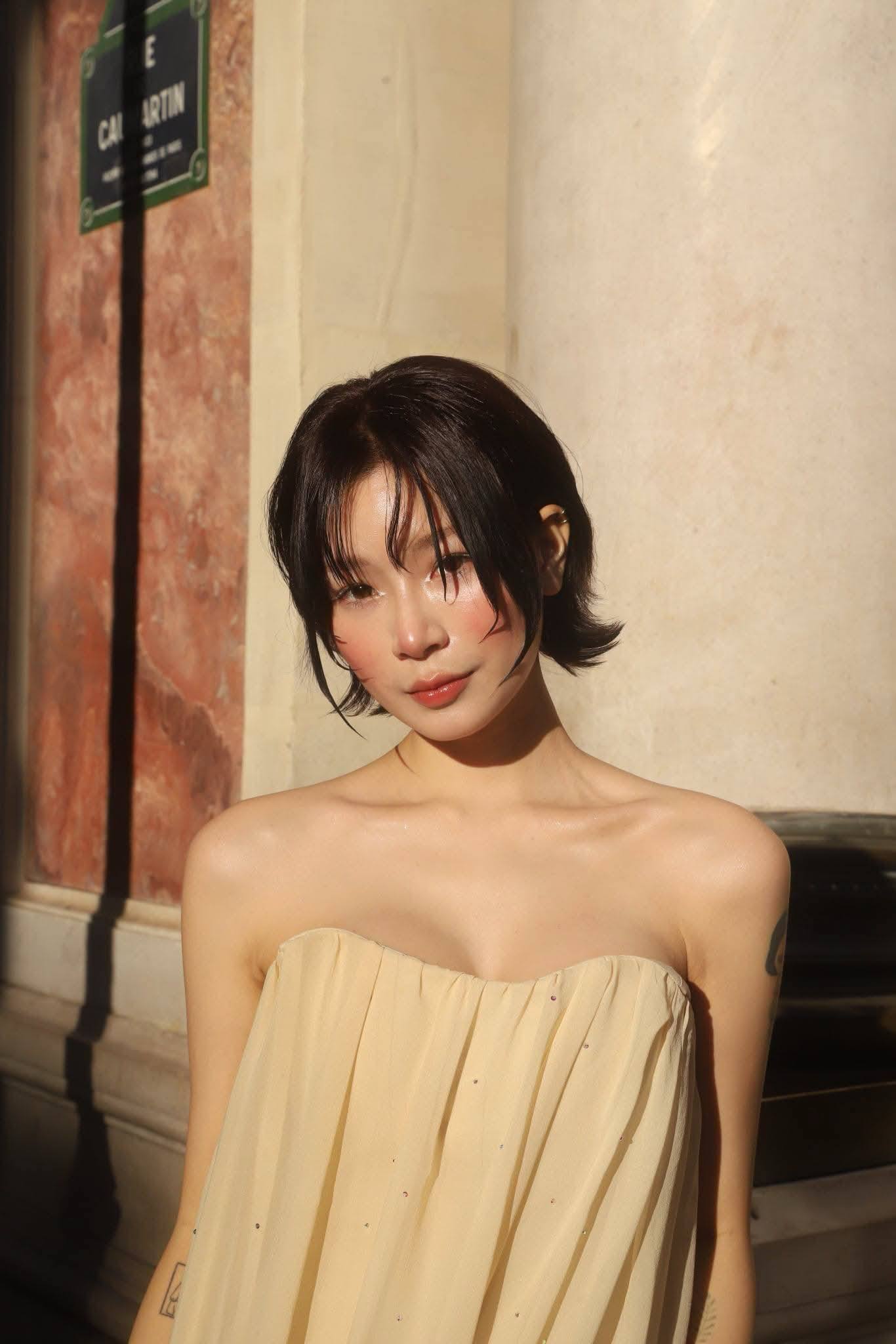 Nàng thơ 9x được mời tham dự Paris Fashion Week: Là gương mặt du học sinh nổi bật, hút 2 triệu người theo dõi trên MXH- Ảnh 4. Nàng thơ 9x được mời tham dự Paris Fashion Week: Là gương mặt du học sinh nổi bật, hút 2 triệu người theo dõi trên MXH- Ảnh 4.