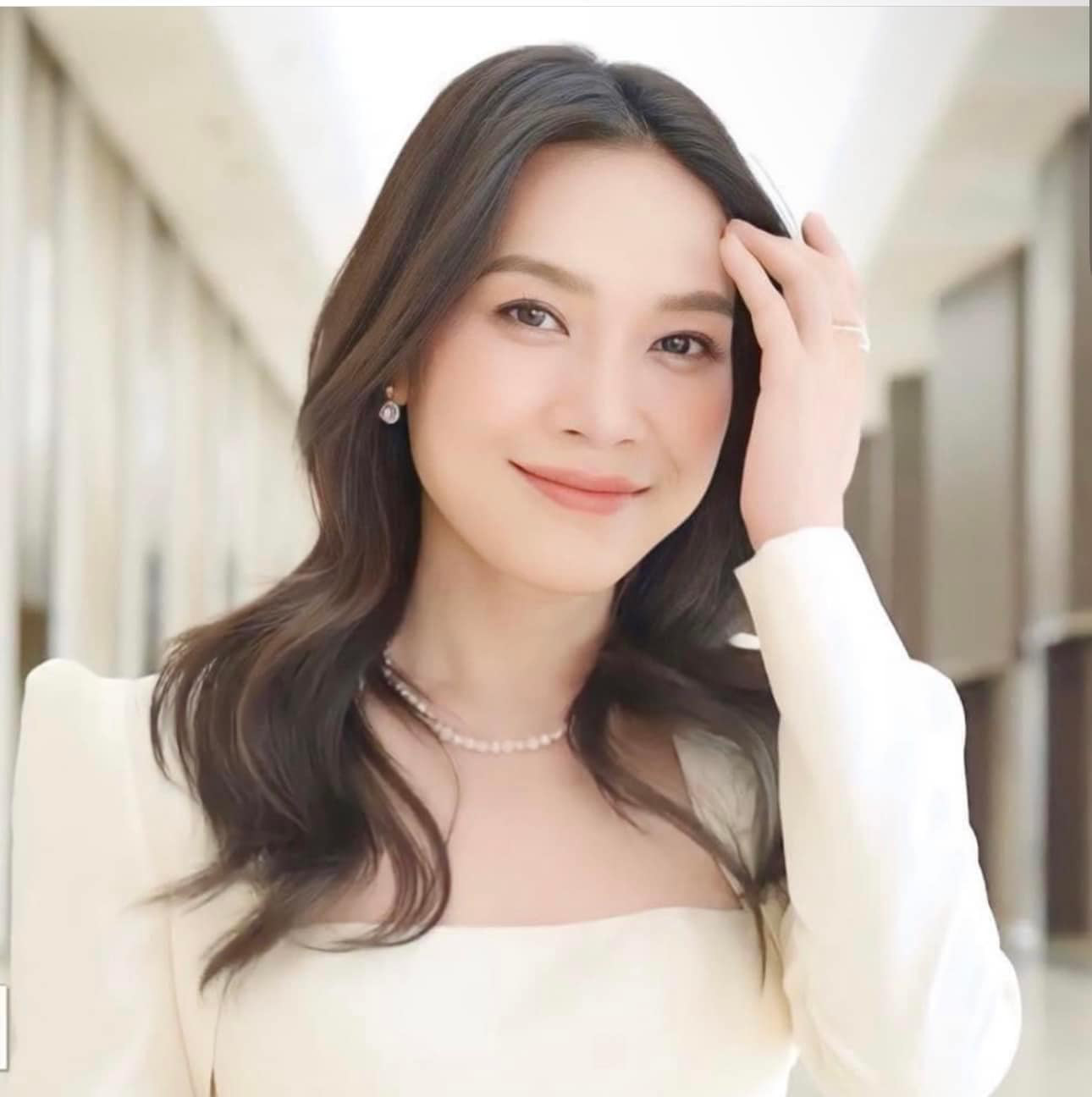 MC Thảo Vân khoe ảnh 24 năm trước, người bên cạnh gây sốt: Tốt nghiệp thủ khoa, từ chối du học, giờ là tên tuổi lẫy lừng- Ảnh 2. MC Thảo Vân khoe ảnh 24 năm trước, người bên cạnh gây sốt: Tốt nghiệp thủ khoa, từ chối du học, giờ là tên tuổi lẫy lừng- Ảnh 2.