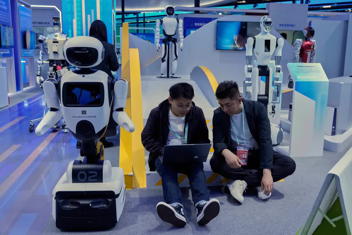 Cuộc đua sản xuất robot hình người- Ảnh 6. Cuộc đua sản xuất robot hình người- Ảnh 6.