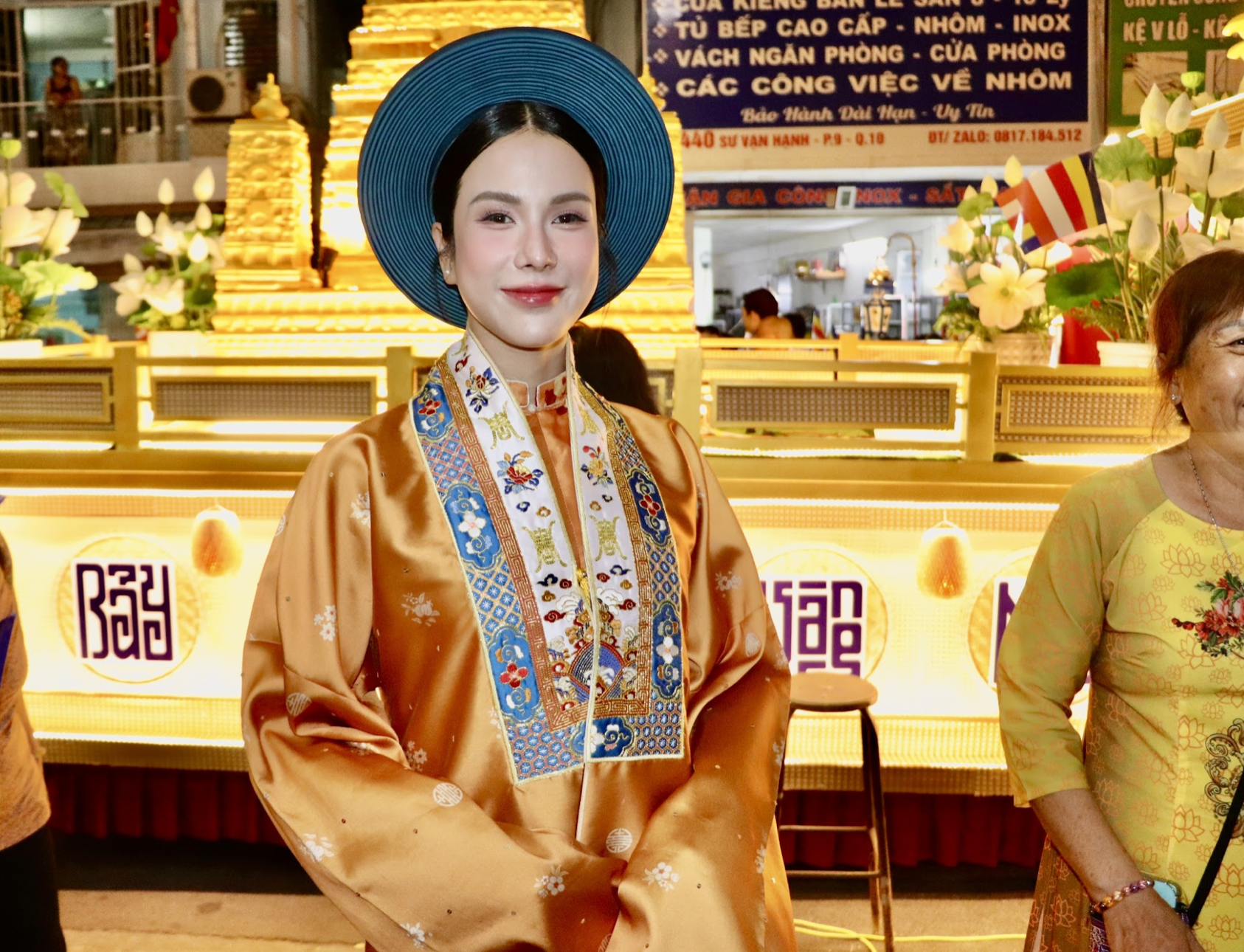 Hoa hậu Tiểu Vy bị tóm cận visual Hoa hậu Tiểu Vy bị tóm cận visual