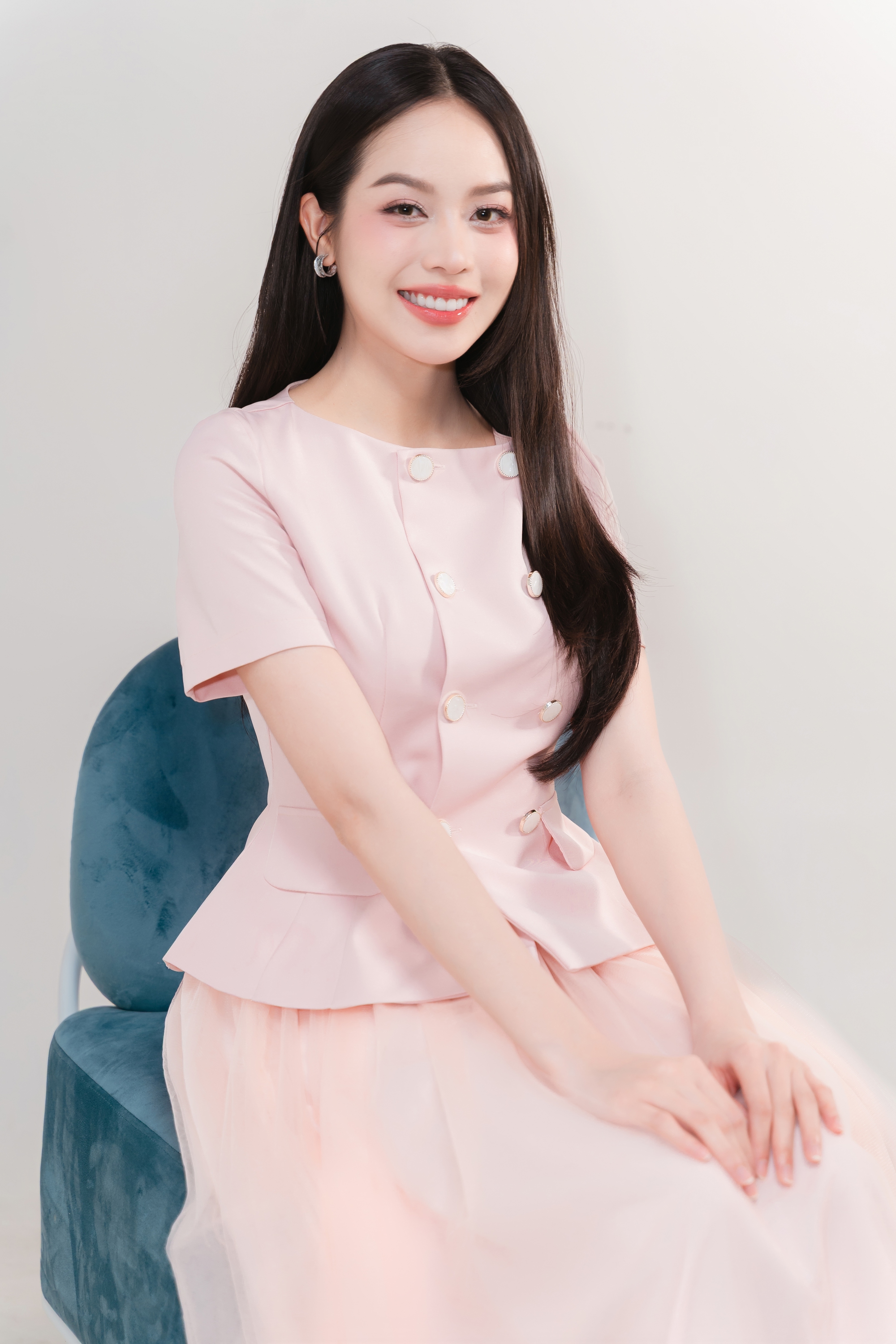 Hoa hậu Thanh Thuỷ: “Tôi không phải là người bất chấp mọi thứ để đạt được mục đích”- Ảnh 9. Hoa hậu Thanh Thuỷ: “Tôi không phải là người bất chấp mọi thứ để đạt được mục đích”- Ảnh 9.
