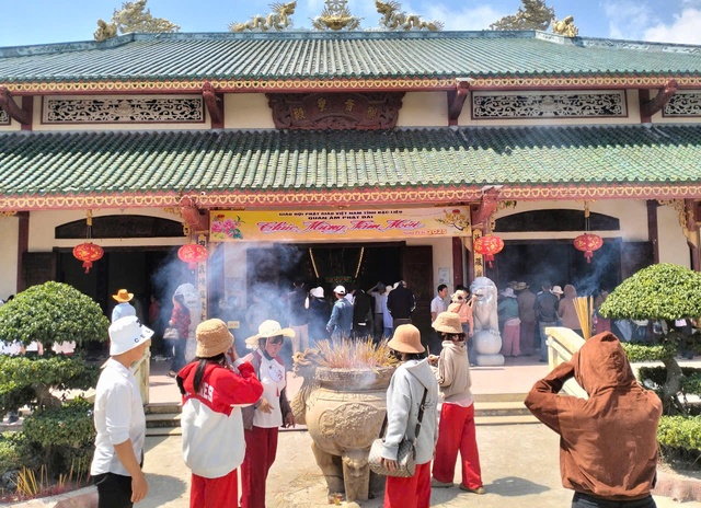 Bất ngờ lượng khách du lịch đến với các tỉnh miền Tây dịp lễ- Ảnh 21. Bất ngờ lượng khách du lịch đến với các tỉnh miền Tây dịp lễ- Ảnh 21.