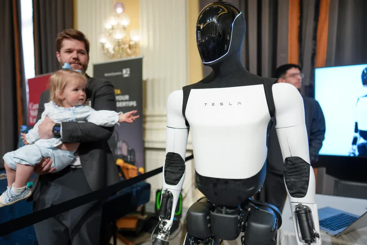 Cuộc đua sản xuất robot hình người- Ảnh 2. Cuộc đua sản xuất robot hình người- Ảnh 2.
