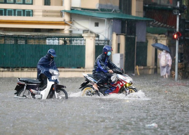 Miền Bắc có thể đón không khí lạnh cuối tuần, mưa lớn diện rộng- Ảnh 1. Miền Bắc có thể đón không khí lạnh cuối tuần, mưa lớn diện rộng- Ảnh 1.