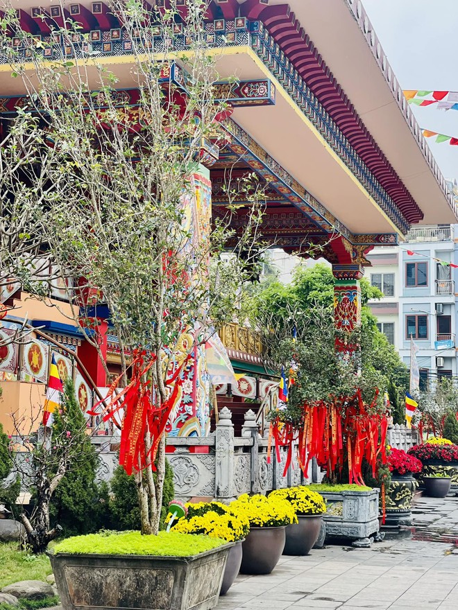 Phát hiện ngôi chùa ngay ở Hà Nội mang vẻ ngoài khác biệt: Du khách nhận xét cảnh như ở nước ngoài- Ảnh 5. Phát hiện ngôi chùa ngay ở Hà Nội mang vẻ ngoài khác biệt: Du khách nhận xét cảnh như ở nước ngoài- Ảnh 5.