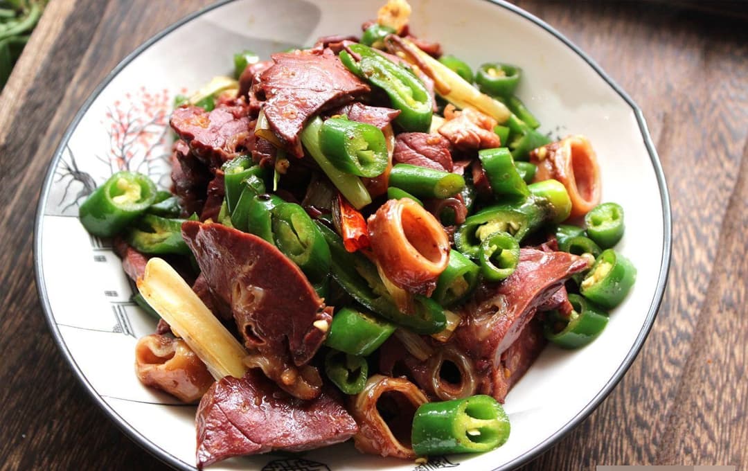 Lòng lợn “bách khoa toàn thư”: Mỗi miếng một tên gọi, ăn sai là mất hết tinh túy!- Ảnh 11. Lòng lợn “bách khoa toàn thư”: Mỗi miếng một tên gọi, ăn sai là mất hết tinh túy!- Ảnh 11.