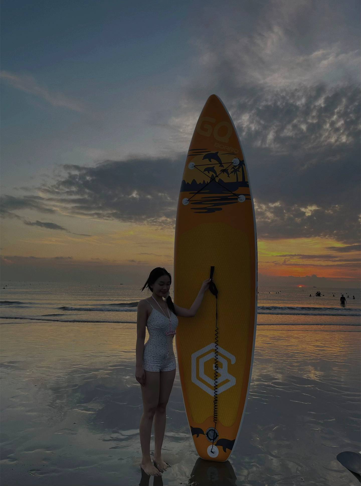 Vợ mới cưới của Hồ Văn Cường khoe visual nét căng, vóc dáng diện bikini đi biển mới gây xôn xao- Ảnh 5. Vợ mới cưới của Hồ Văn Cường khoe visual nét căng, vóc dáng diện bikini đi biển mới gây xôn xao- Ảnh 5.