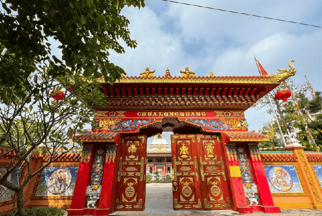 Phát hiện ngôi chùa ngay ở Hà Nội mang vẻ ngoài khác biệt: Du khách nhận xét cảnh như ở nước ngoài- Ảnh 1. Phát hiện ngôi chùa ngay ở Hà Nội mang vẻ ngoài khác biệt: Du khách nhận xét cảnh như ở nước ngoài- Ảnh 1.