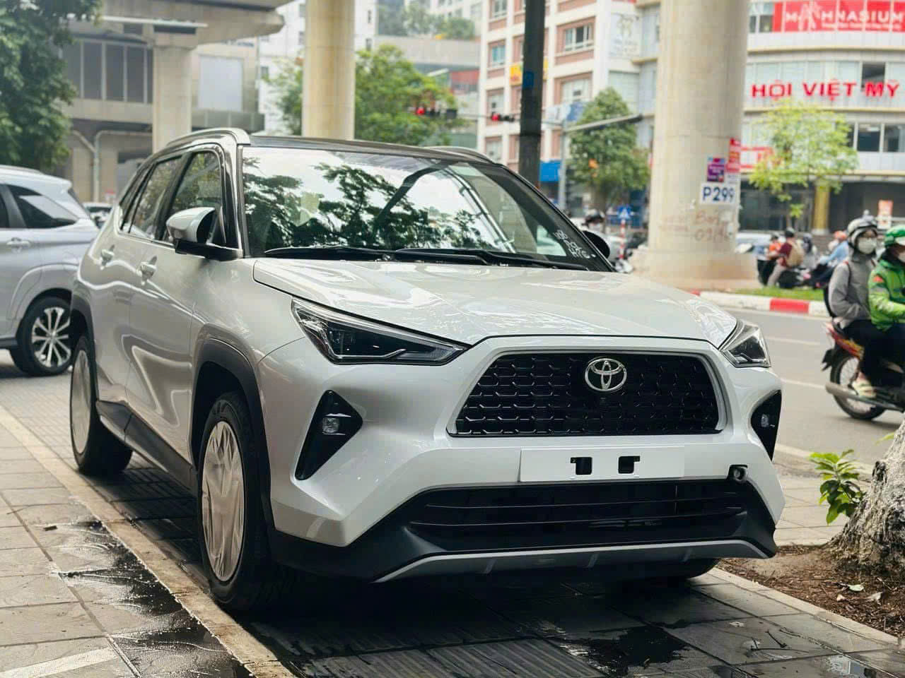 Toyota Corolla Cross giảm giá nhiều nhất 46 triệu đồng: Giá khởi điểm còn 779 triệu, càng làm khó nhóm 'đàn em' Seltos, Creta- Ảnh 9. Toyota Corolla Cross giảm giá nhiều nhất 46 triệu đồng: Giá khởi điểm còn 779 triệu, càng làm khó nhóm 'đàn em' Seltos, Creta- Ảnh 9.